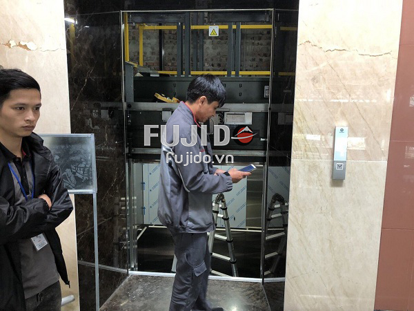 ốp inox cabin thang máy