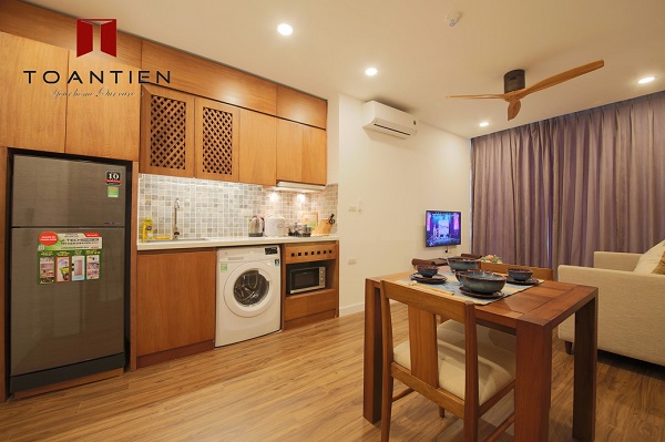 Gian bếp ấm cúng, tiện nghi của Toan Tien Housing sẵn sàng phục vụ du khách mùa dịch