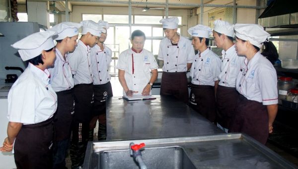 Đơn vị nào chất lượng cung cấp dịch vụ tiệc cưới tại Mê Linh?