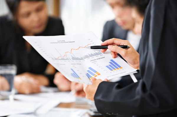 TKSIC hợp tác với Finashark giúp khách hàng đầu tư chứng khoán sinh lời cao