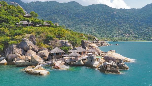 Resort Six Senses Ninh Vân Bay lựa chọn Xe Điện Tùng Lâm để phát triển du lịch