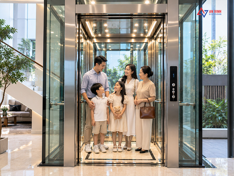 Giá thang máy kính hiện nay bao nhiêu? Tham khảo theo từng phân khúc