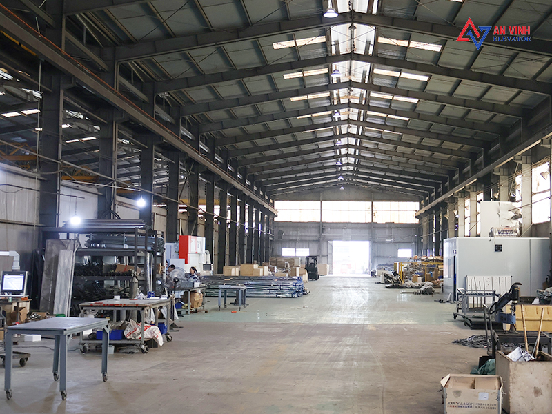 Chi phí lắp thang máy gia đình hiện nay khoảng bao nhiêu? Những yếu tố quyết định mức đầu tư