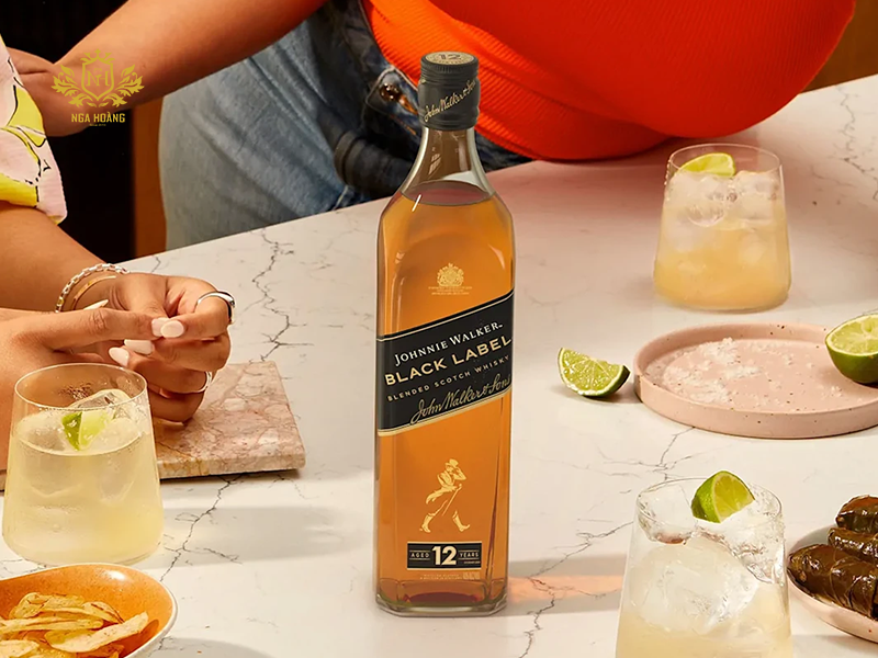 ượu Johnnie Walker Black Label giá bao nhiêu